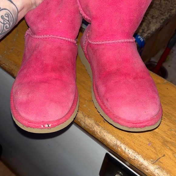 Pink UGGS - Picture 7 of 8